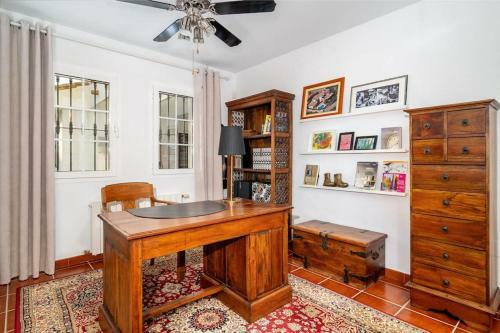 Stunning Urb Do�a Pilar Villa With Private Pool Ref 139