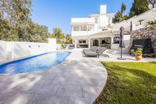 91-exclusive Modern Villa With Private Pool , Mijas