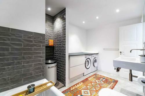 91-exclusive Modern Villa With Private Pool , Mijas