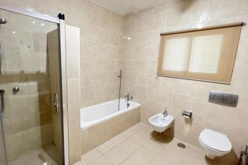 Villa Scenic With Private Pool - Sleeps 8