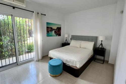 Villa Scenic With Private Pool - Sleeps 8