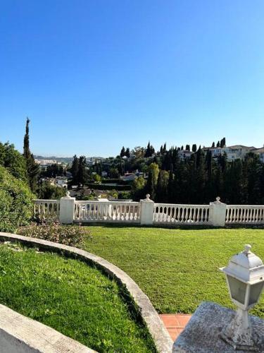 Villa Scenic With Private Pool - Sleeps 8