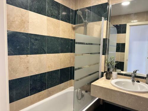 Calanova Seagolf Design Apartment