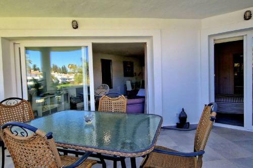 5* Stunning Golf & Sea Apartment