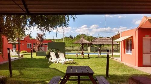 Hotel Brookside Valley Resort