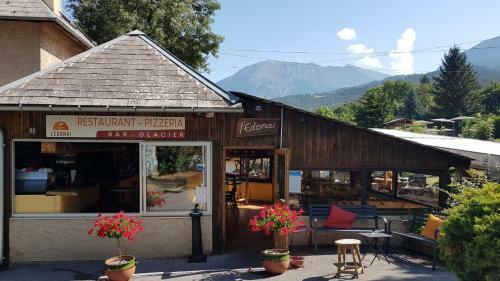 Camping-hotel De Plein Air Les 2 Bois