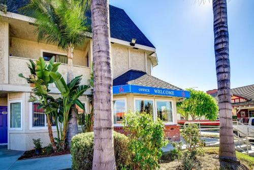 Motel 6 Riverside South