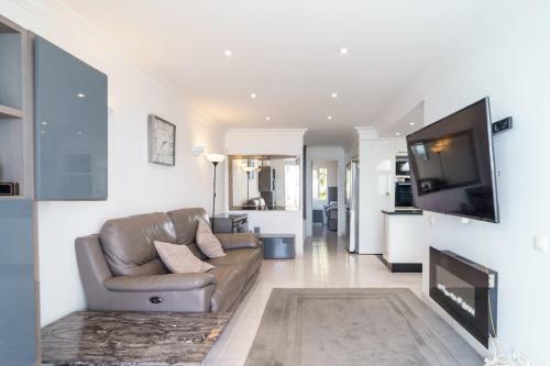 First Line Beach Apartment