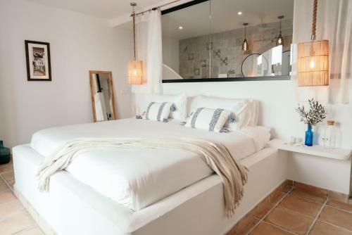 Bed & Breakfast Hearts & Home