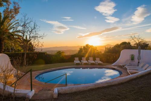 Luxury Villa El Toril - Mijas With Heated Pool & Scenic Views