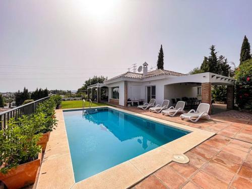 Villa Rosa Blanca- Private Pool, Views