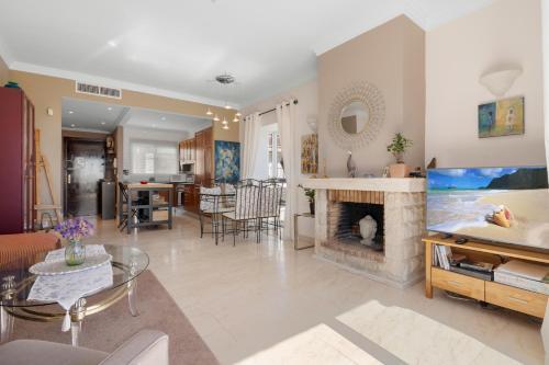 Apartamento Sunny Flat With Pool In Mijas Hillside - Ref 52