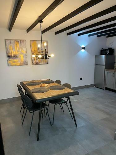 Apartamentos Tur�sticos La Chimenea