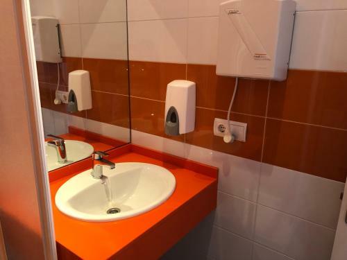 Albergue Tres Estrellas Cam� De Sirga Mequinenza