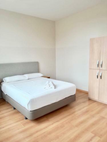 Albergue Tres Estrellas Cam� De Sirga Mequinenza