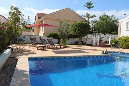 Lovely 3 Bedroom Villa In Campasol