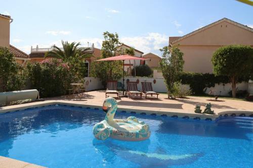 Lovely 3 Bedroom Villa In Campasol