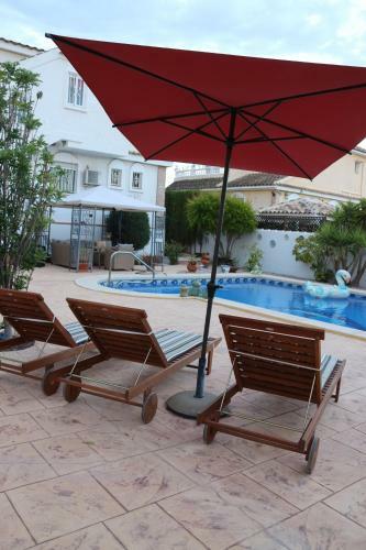 Lovely 3 Bedroom Villa In Campasol