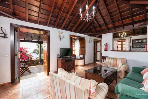 Lightbooking La Morera Villa De Mazo Con Piscina