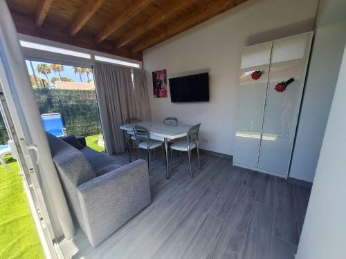 Chalet Luxury With Privacy And Jacuzzi