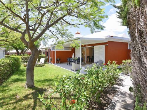 Bungalow With 2 Bedrooms In Maspalomas