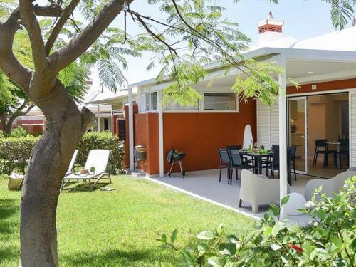 Bungalow With 2 Bedrooms In Maspalomas