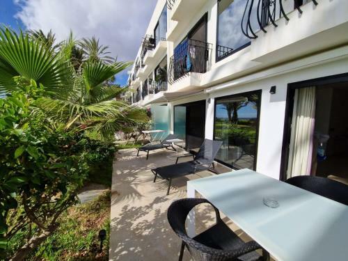 Apartamento Monte Del Moro Sea Front View