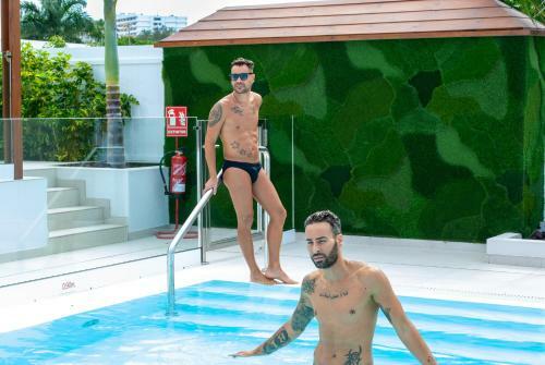 Apartamento Mar Bianco - Gay Men Only