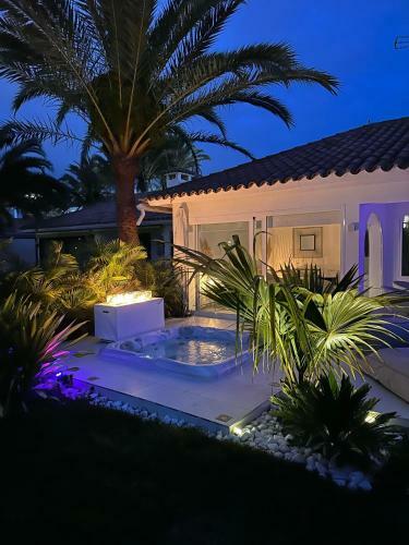 Sun Club P65 Premium Bungalow