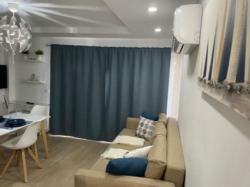 San Agustin Seaview Blue Apartment