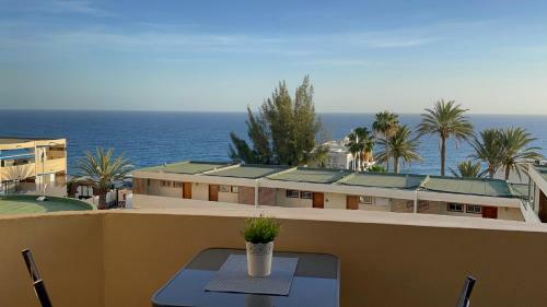 San Agustin Seaview Blue Apartment