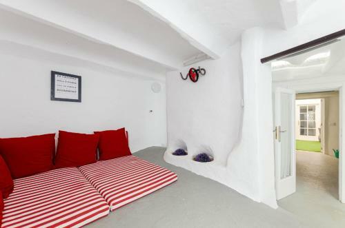 Yourhouse Es Pla Cycling House