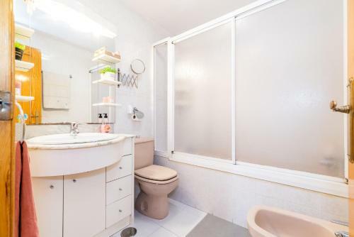 Apartamento Piso Completo Junto A Parada De Metro
