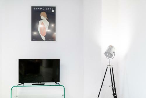 Apartamento Piso Completo Junto A Parada De Metro