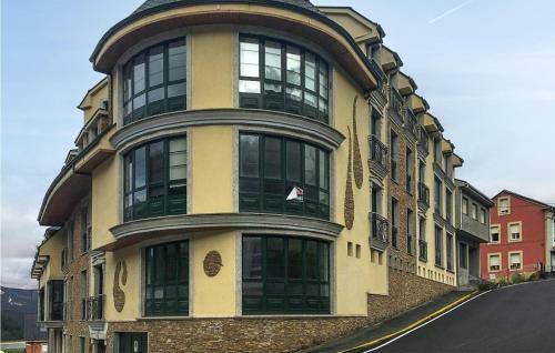 Stunning Apartment In Maon With Wifi And 2 Bedrooms