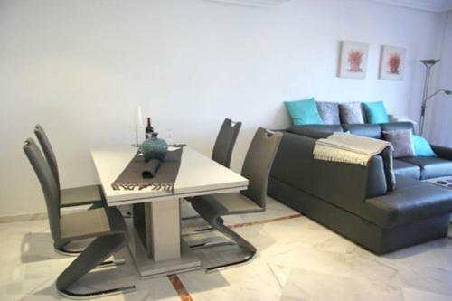 Apartamento 2 Bedrooms Appartement With Shared Pool At Marbella