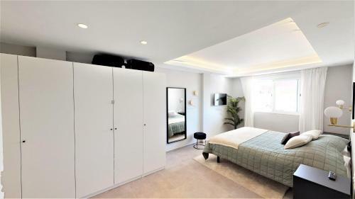 Apartamento Jardines De Andaluc�a - Exquisite Newly Renovated
