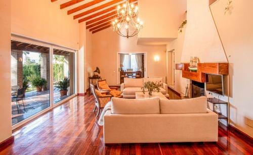 Villa In Great Location