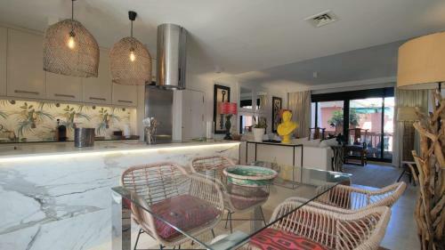 Apartamento Chambao Suite Marbella Cabopino Beach