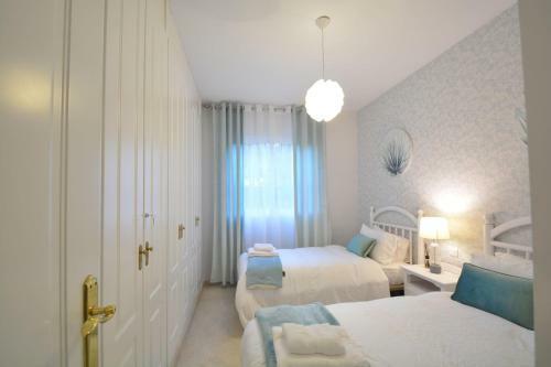 Luxury Beach Side Apartment In Marbella Playa