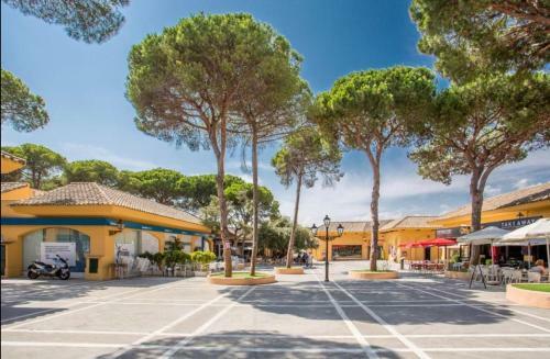Luxury Beach Side Apartment In Marbella Playa