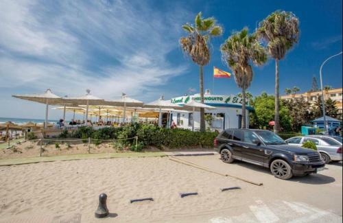 Luxury Beach Side Apartment In Marbella Playa