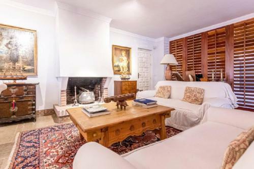 6 Bedrooms Villa With Private Pool And Wifi At Calahonda