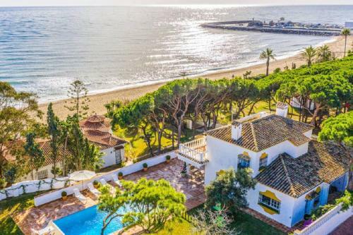 6 Bedrooms Villa With Private Pool And Wifi At Calahonda