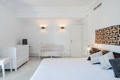 Charming 4bedroom Villa In Los Monteros Beach