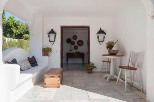 Charming 4bedroom Villa In Los Monteros Beach