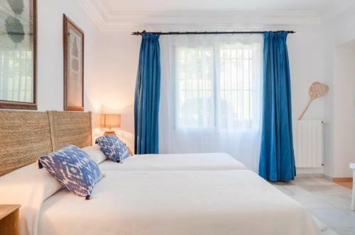 Charming 4bedroom Villa In Los Monteros Beach