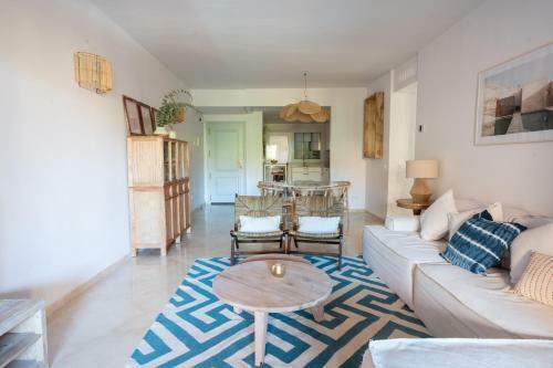 3+1 Bed Apartment, 100m Away From The Beach