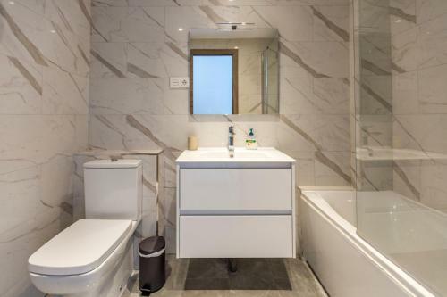 Modern Marbella City Apartment, Old Town