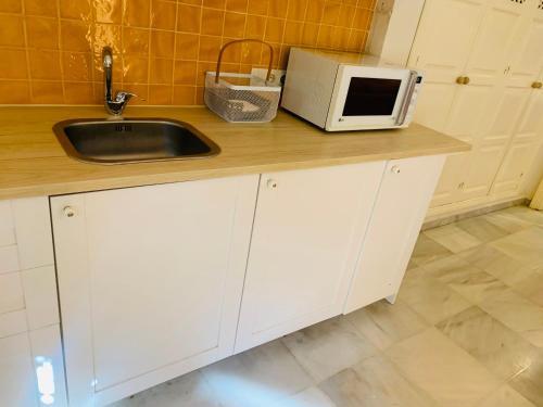 Apartamento Lovely Studio In Marbella Close To Puente Romano